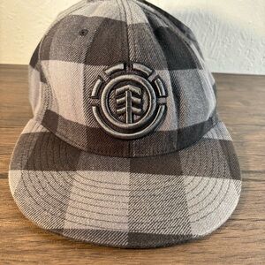 Element Skateboard Hat Men's Flexfit Plaid Gray Black Skateboard Cap OSFA Crowns